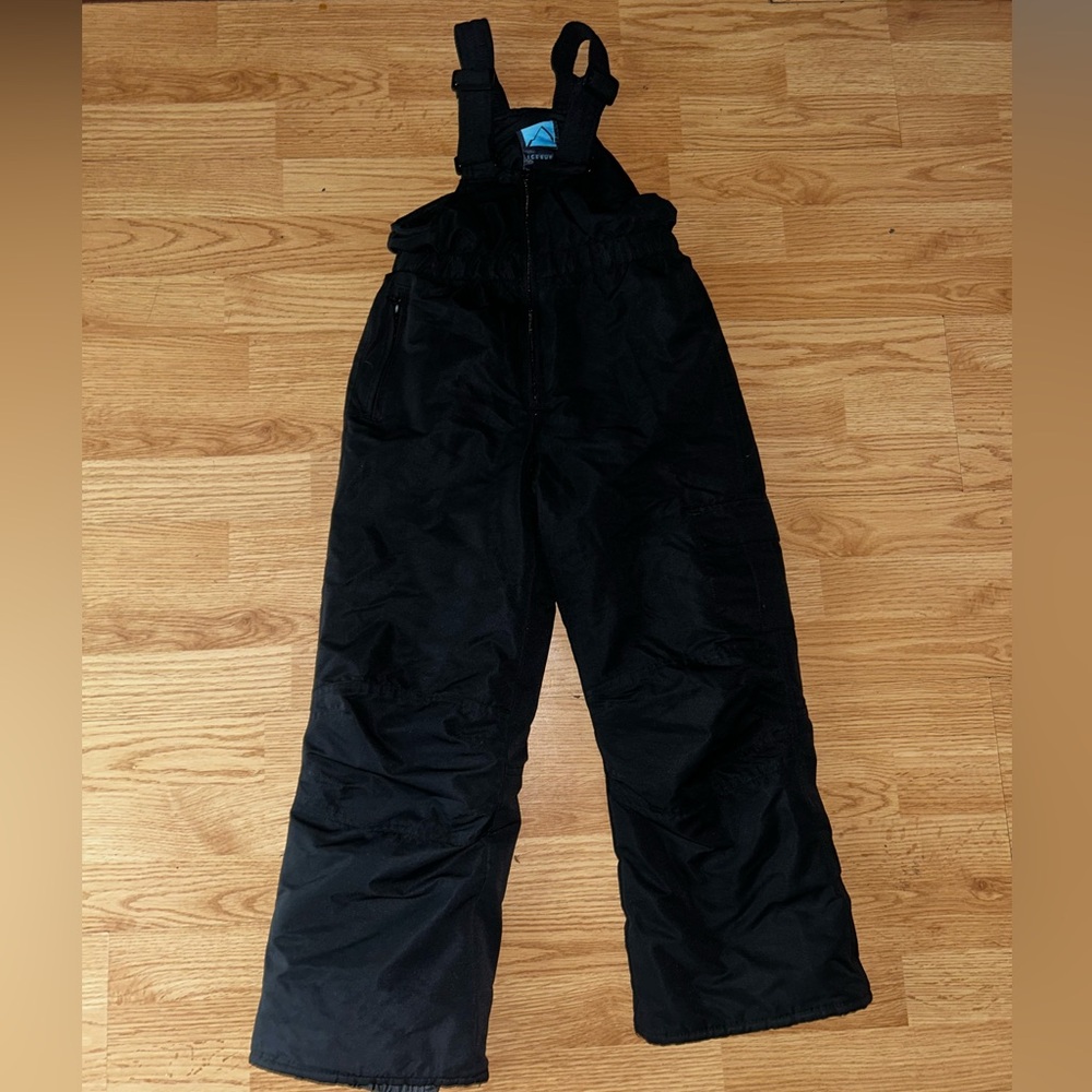 Iceburg Ski/snow overalls 7 Youth